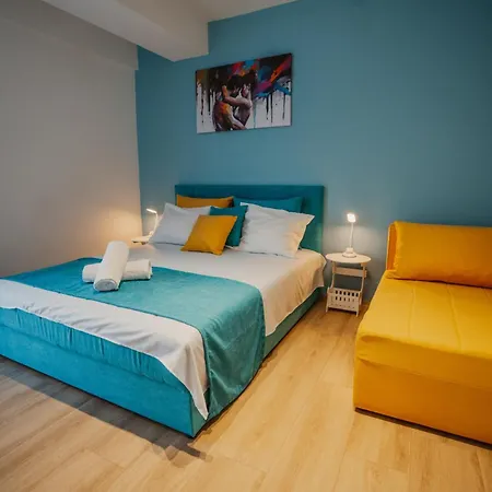 Apartment Don 2 - Location - Close To Everything - With Free Parking