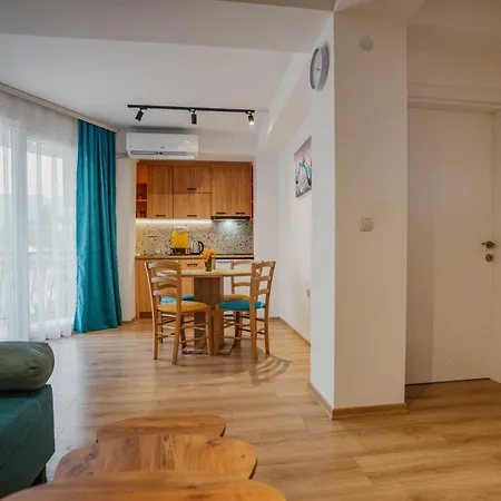 Don 2 - Location - Close To Everything - With Free Parking Ohrid