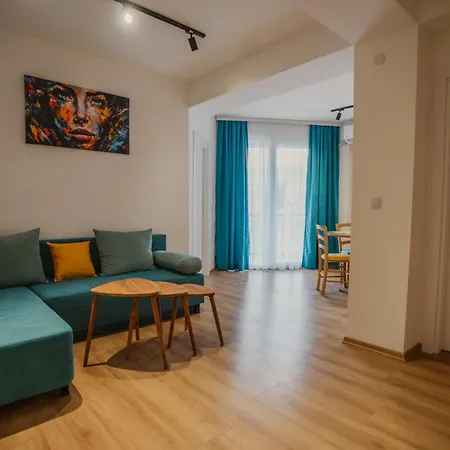 Apartment Don 2 - Location - Close To Everything - With Free Parking