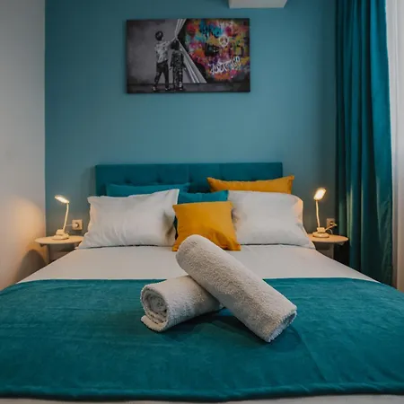 Apartment Don 2 - Location - Close To Everything - With Free Parking
